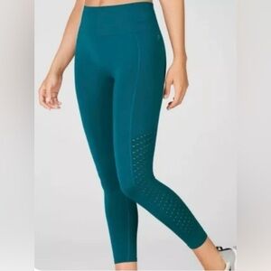 Fabletics Sync High Waisted Perforated 7/8 Leggings. Size XS.